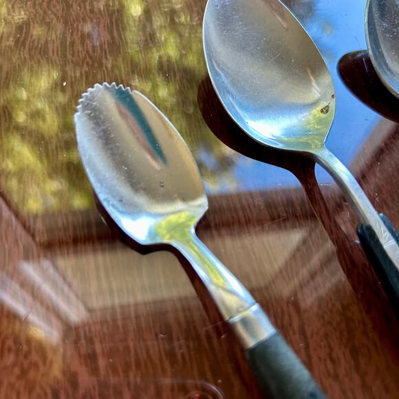 Vintage MCM Stainless Steel and Black Faux Wood Flatware – Set of 4 - Picture 4 of 11